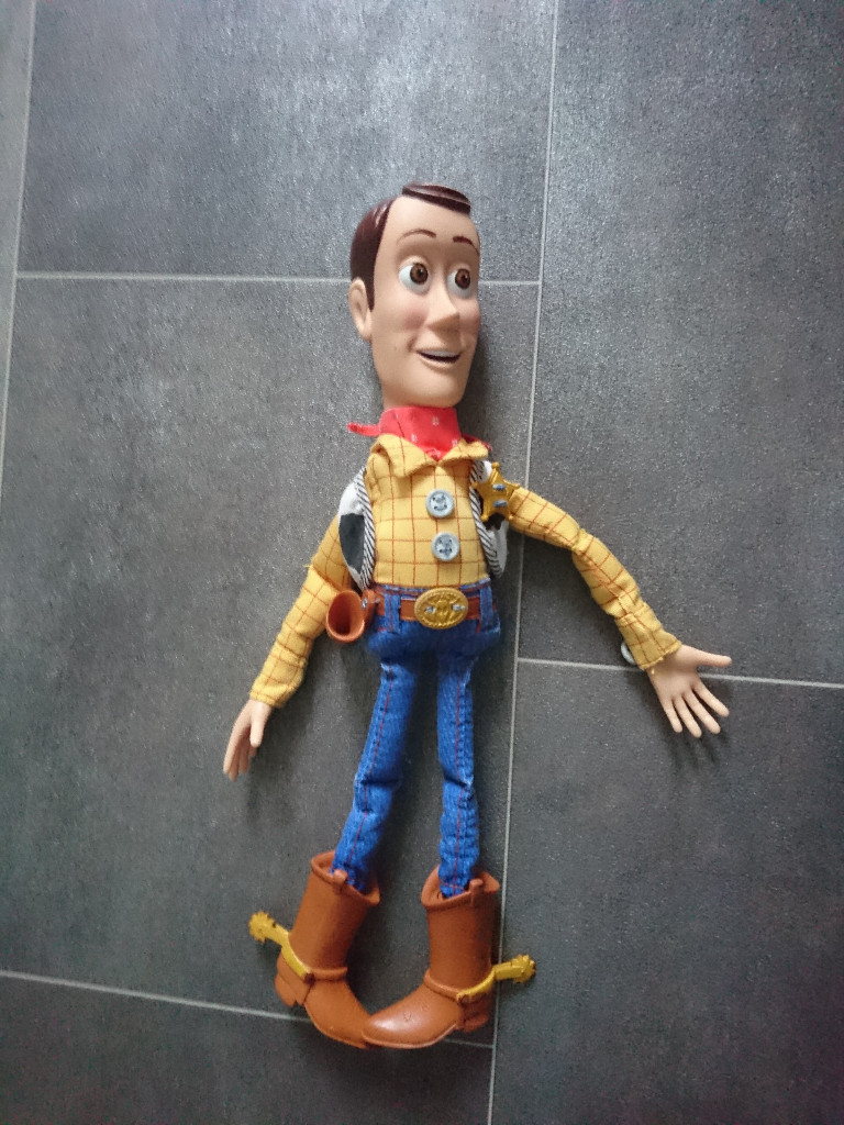 pull string talking doll